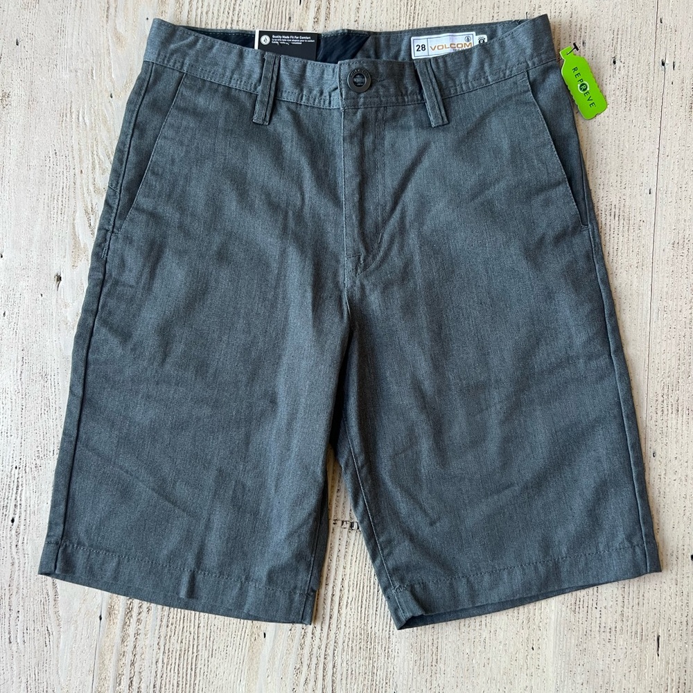 Volcom Brand Chinos FRICKIN Youth Regular 28 NWT Charcoal